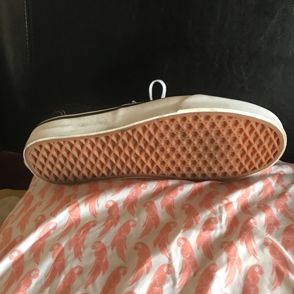 Shoes - Picture 8 of 8